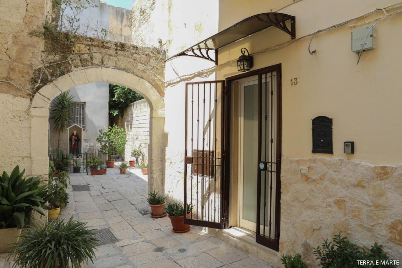 Alla Corte Degli Alberolungo Bari Exteriör bild